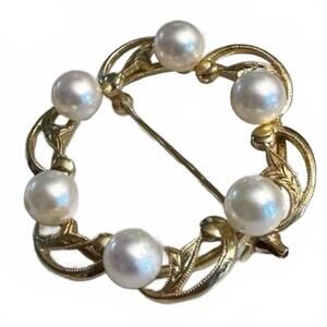 Mikimoto AAA Akoya Pearls 14K Yellow Gold Brooch Pin